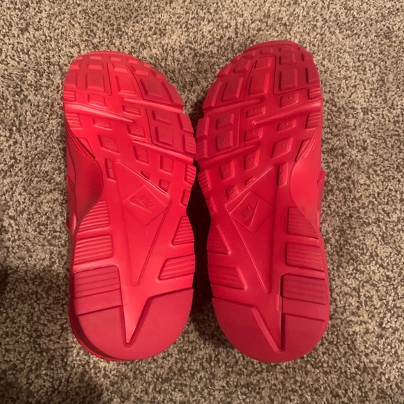 New - Red Nike Huaraches sz. 5.5y - Picture 2 of 5